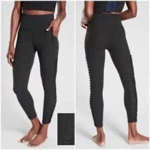 Athleta salutation stash twist 7/8 leggings